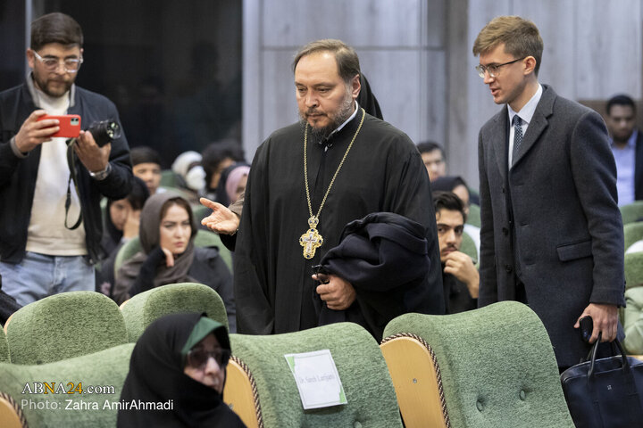 مراسم گرامیداشت میلاد حضرت مسیح(ع) در دانشگاه بین‌المللی اهل‌بیت(ع)