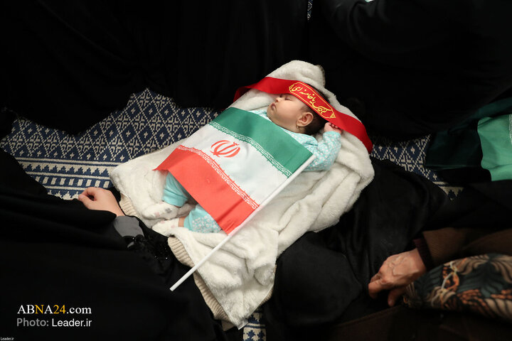 تقرير مصور/ قائد الثورة الاسلامية يستقبل أهالي مدينة قم بمناسبة (انتفاضة 19 دي)