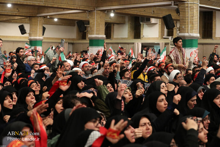 تقرير مصور/ قائد الثورة الاسلامية يستقبل أهالي مدينة قم بمناسبة (انتفاضة 19 دي)