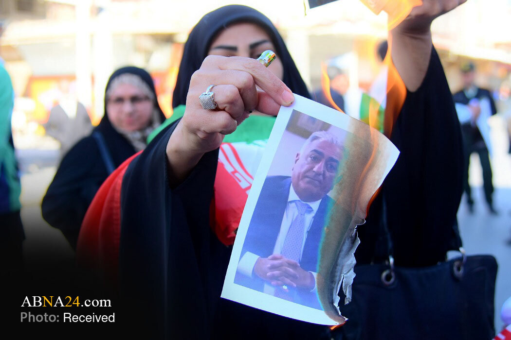 Azerbaycan Halkından Rıza Pehlevi’ye Sert Tepki: Azebaycan Halkı Şerefli Pehlevi İse Şerefsiz