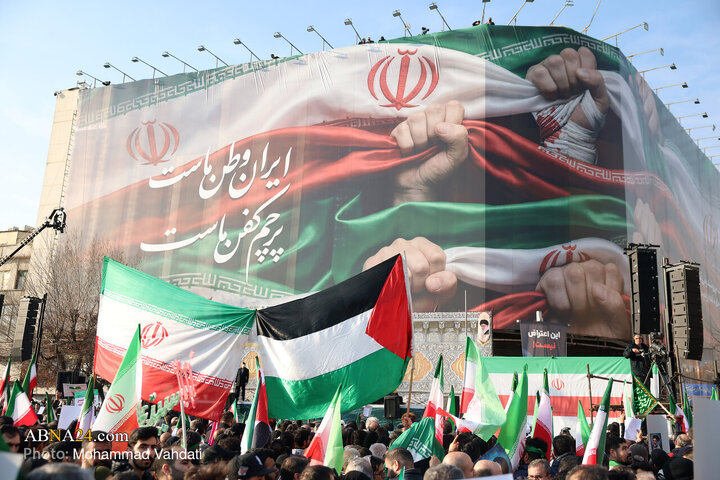 تقرير مصور/ العاصمة الايرانية تشهد مسيرات واسعة بمناسبة التضامن الوطني لـ "22 شهر دي"