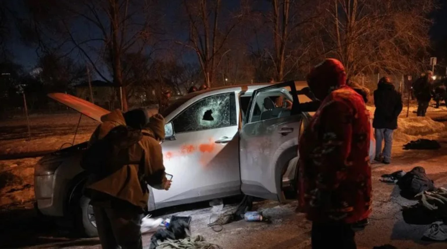 تیراندازی جدید مأمور فدرال ICE به مهاجر ونزوئلایی در مینیاپولیس؛ اعتراضات شدید و درگیری با گاز اشکآور