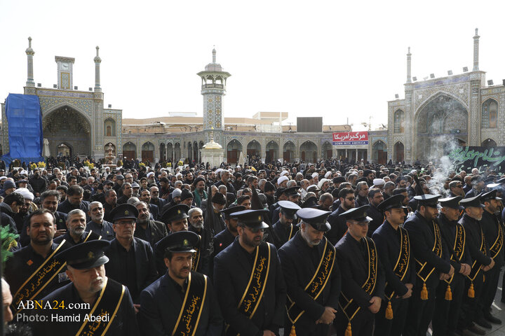 Foto / İmam Musa Kazım'ın (a.s) Şehdadet Gününde Hz Masume'nin ( Haremi Şerifinde Haram Hizmetçilerinin Matem Merasiminden Kareler