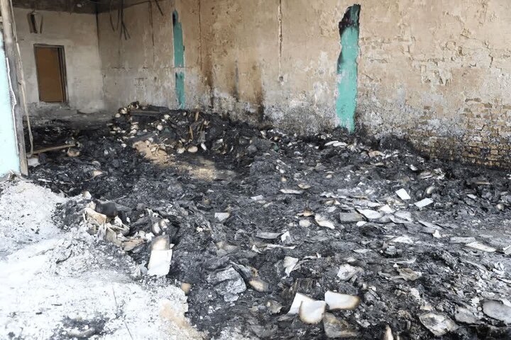 Foto / Kışkırtmacı ve Kargaşacıların Kur'an Başta Olmak Üzere 7 Bin Kitabı Yaktıklarına Dair Kesitler