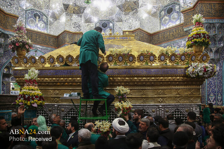 Foto / Mebas Bayramı Münasebetiyle Kerimeyi Ehlibeyt'in (s.a) Haremi Şerifi Çiçeklerle Bezendi