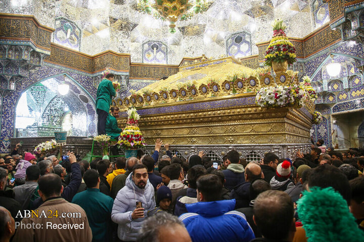 Foto / Mebas Bayramı Münasebetiyle Kerimeyi Ehlibeyt'in (s.a) Haremi Şerifi Çiçeklerle Bezendi