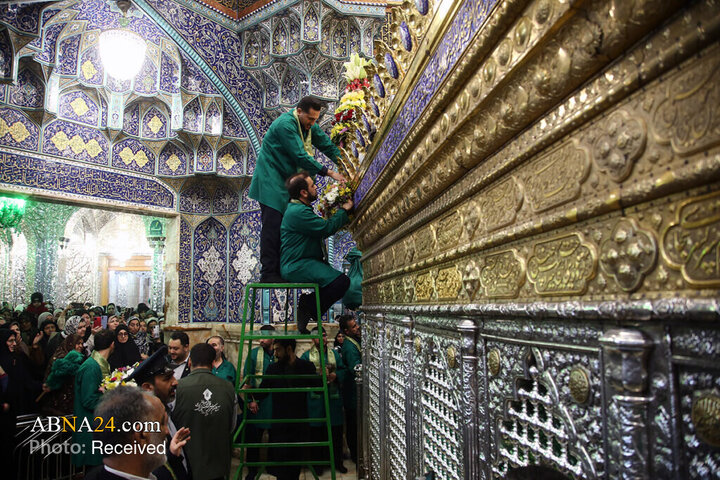 Foto / Mebas Bayramı Münasebetiyle Kerimeyi Ehlibeyt'in (s.a) Haremi Şerifi Çiçeklerle Bezendi