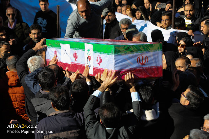 Foto / İsfahan'da 7 Güvenlik Şehidinin Teşyii Cenazesinden Kareler