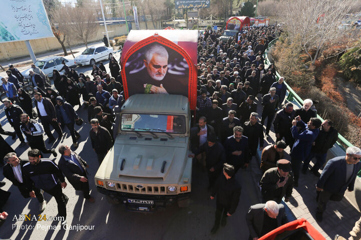 Foto / İsfahan'da 7 Güvenlik Şehidinin Teşyii Cenazesinden Kareler
