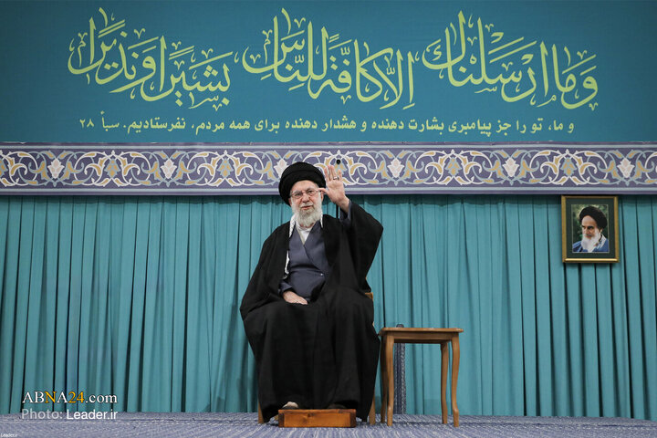 تقرير مصور/ قائد الثورة الاسلامية يستقبل أبناء الشعب الإيراني بمناسبة عيد المبعث المبارك
