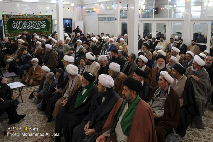 تقرير مصور/ احتفال تقليد العمامة للطلاب في يوم عيد المبعث النبوي الشريف