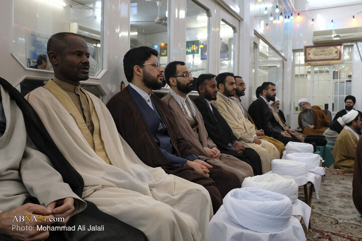 تقرير مصور/ احتفال تقليد العمامة للطلاب في يوم عيد المبعث النبوي الشريف