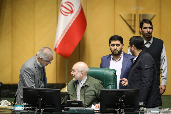 Foto /İran Meclisinden Kareler