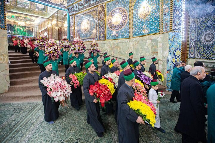 گلآرایی حرم امام حسین(ع) همزمان با آغاز ماه شعبان + تصویر