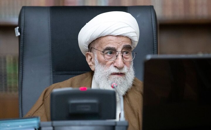 تعرض به ولایت‌ فقیه، تاوانی سنگین برای آمریکا و جامعه جهانی خواهد داشت