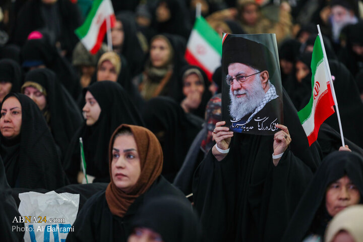 Foto / Cemkeran Mescidinde Ümmetin Velayetle Biatından Kareler