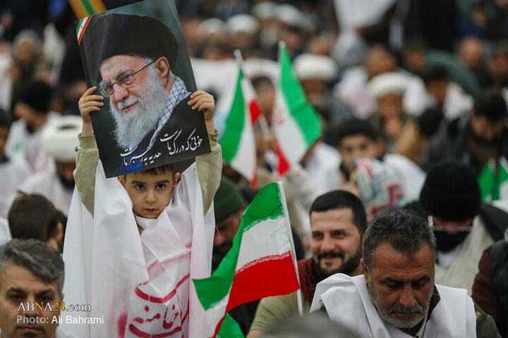 Foto / Cemkeran Mescidinde Ümmetin Velayetle Biatından Kareler