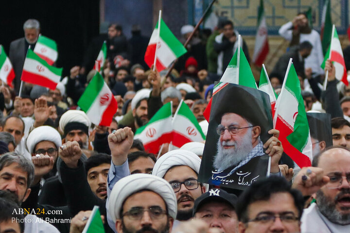 Foto / Cemkeran Mescidinde Ümmetin Velayetle Biatından Kareler