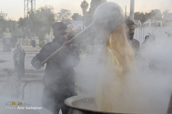 Photos: Cooking 20 tons of Samano in Imamzadeh Sayyed Alaeddin Shiraz
