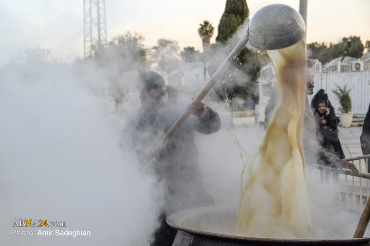 Photos: Cooking 20 tons of Samano in Imamzadeh Sayyed Alaeddin Shiraz