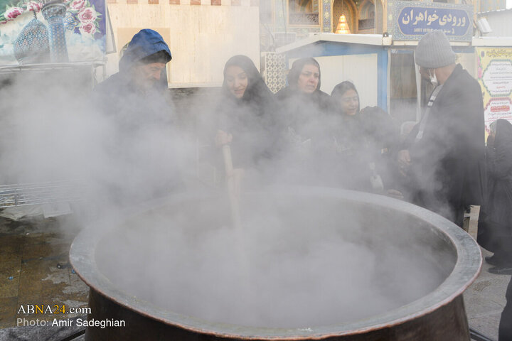 Photos: Cooking 20 tons of Samano in Imamzadeh Sayyed Alaeddin Shiraz
