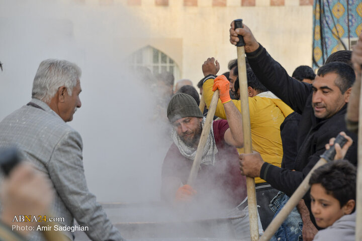 Photos: Cooking 20 tons of Samano in Imamzadeh Sayyed Alaeddin Shiraz