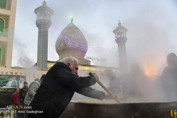 Photos: Cooking 20 tons of Samano in Imamzadeh Sayyed Alaeddin Shiraz