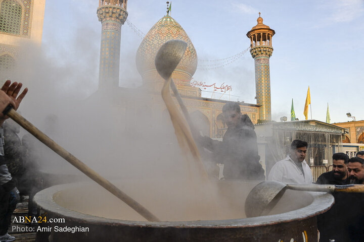 Photos: Cooking 20 tons of Samano in Imamzadeh Sayyed Alaeddin Shiraz