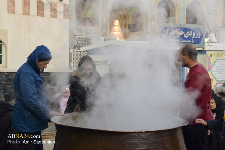 Photos: Cooking 20 tons of Samano in Imamzadeh Sayyed Alaeddin Shiraz