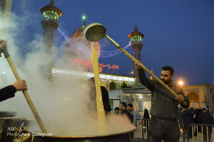 Photos: Cooking 20 tons of Samano in Imamzadeh Sayyed Alaeddin Shiraz
