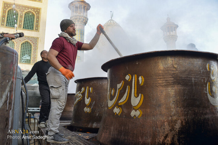 Photos: Cooking 20 tons of Samano in Imamzadeh Sayyed Alaeddin Shiraz