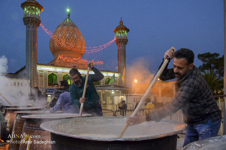 Photos: Cooking 20 tons of Samano in Imamzadeh Sayyed Alaeddin Shiraz
