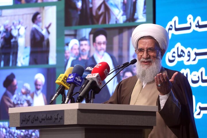 راه غلبه بر دشمنان، همان مسیر جنگ ۱۲روزه است