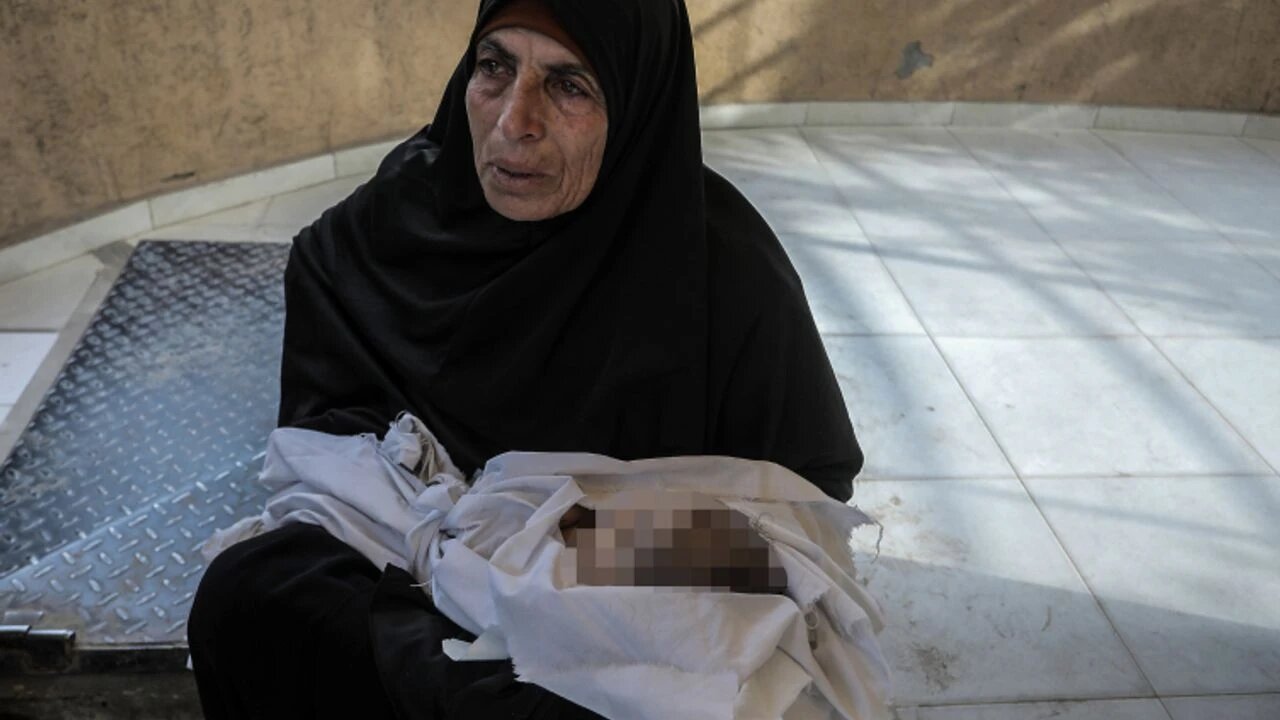 Gazze'de 10 çocuk soğuktan can verdi