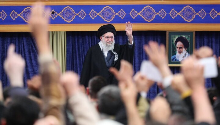 Ang Pagsuporta sa Pinuno ng Rebolusyong Islamiko ng Iran ay Pagsuporta sa Dangal, Kasarinlan, at Pagkakaisa ng Ummah ng Islam