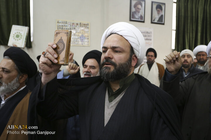 Foto / İsfahan’da İlim Havzası Öğrencilerinin Kuran ve İslami Mukaddesat’a Hakareti Kınama Gösterisi