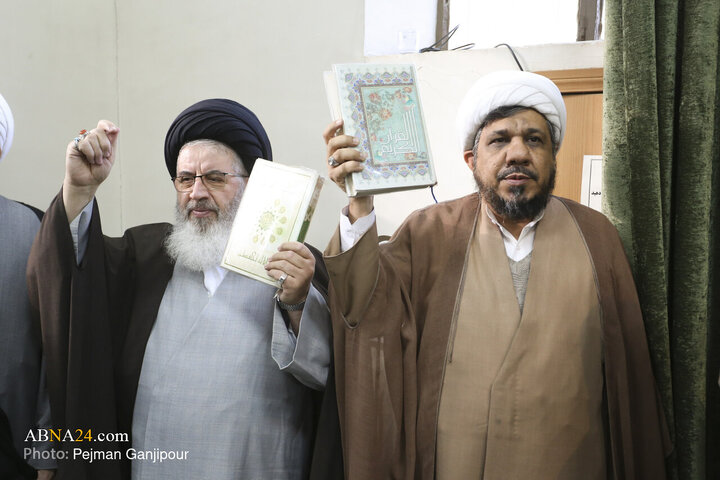 Foto / İsfahan’da İlim Havzası Öğrencilerinin Kuran ve İslami Mukaddesat’a Hakareti Kınama Gösterisi