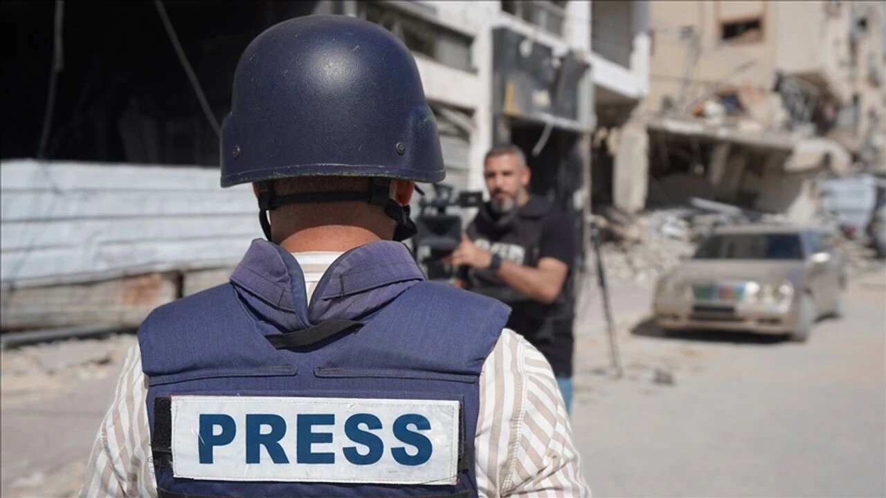 İsrail'den savaş suçlarını gizleme hamlesi: Al Mayadeen ve Al Jazeera'ye yayın yasağı