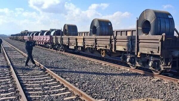 آغاز صادرات ریلی فولاد سبا به افغانستان از مسیر اصفهان