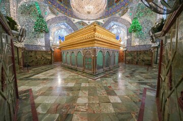 ইমাম আলী (আ.)-এর পবিত্র মাজারে সোনালী তাজ উন্মোচন অনুষ্ঠানের আয়োজন