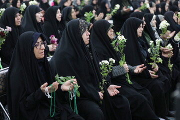 Galeri Foto: Suasana Konferensi Narges Nasional di Masjid Jamkaran