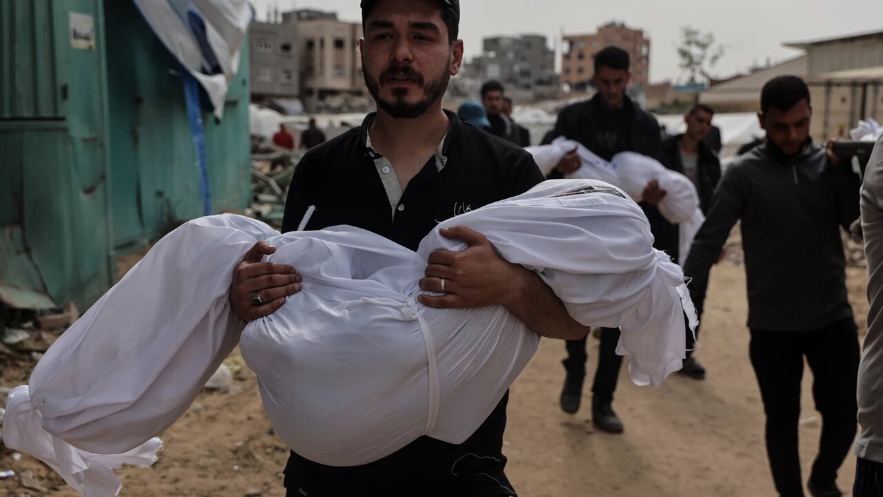 Katil İsrail Gazze'ye yönelik soykırım savaşını sürdürüyor: 3 şehit