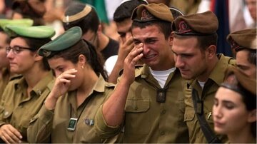 صحيفة هآرتس تنشر تقارير عن ارتفاع حالات انتحار الجنود الإسرائيليين وسط توترات حرب غزة