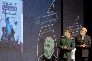 گزارش تصویری | آیین اختتامیه چهارمین جایزه ادبی سردار همدانی در تهران