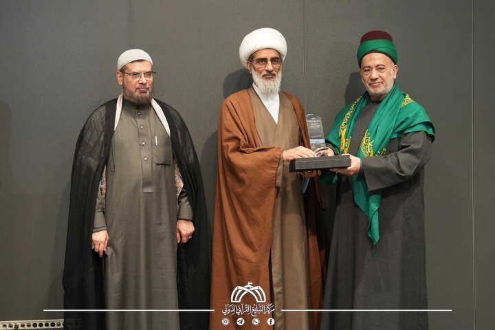 تقرير مصور/ إقامة الملتقى السنوي لليوم العالمي للقرآن الكريم في قم برعاية العتبة الحسينية