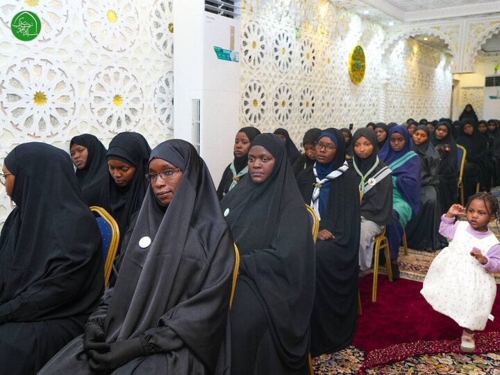 تقرير مصور/ الشيعة النيجيريون يحتفلون بأعياد شعبانية بحضور الشيخ الزكزاكي