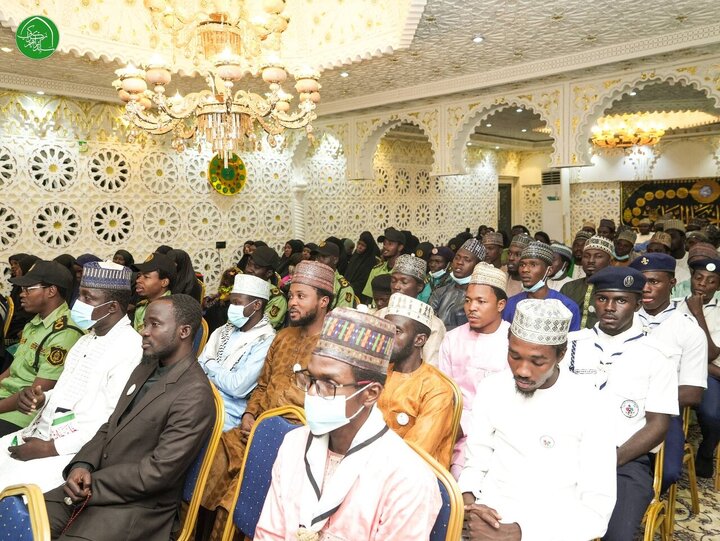 تقرير مصور/ الشيعة النيجيريون يحتفلون بأعياد شعبانية بحضور الشيخ الزكزاكي