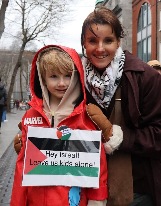 Informe fotográfico | Poderosa solidaridad con el pueblo palestino en Dublín, Irlanda