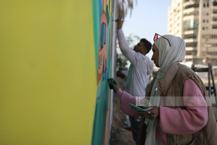 Informe fotográfico | Artistas de Gaza y pintura de esperanza sobre las ruinas