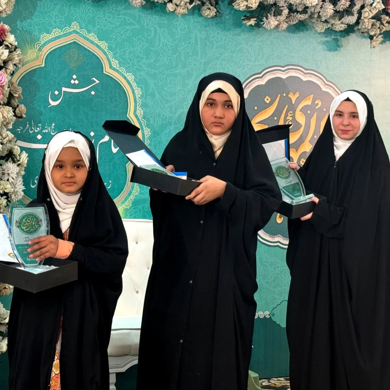 کراچی؛ برگزاری رویداد فرهنگی دخترانه با »موضوع مهدویت« در آستانۀ نیمه‌شعبان + تصاویر